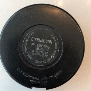MAC Cosmetics Makeup - Eternal sun MAC blush MAC Cosmetics Makeup - Eternal sun MAC blush